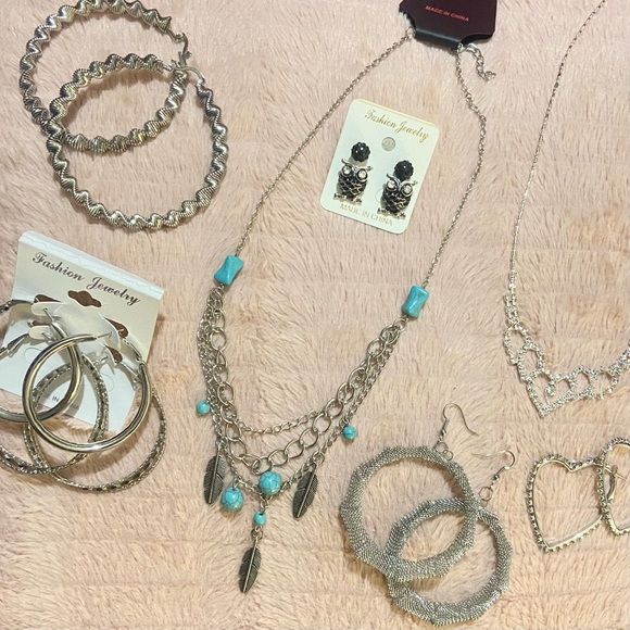 Jewelry - Jewelry Bundle #5